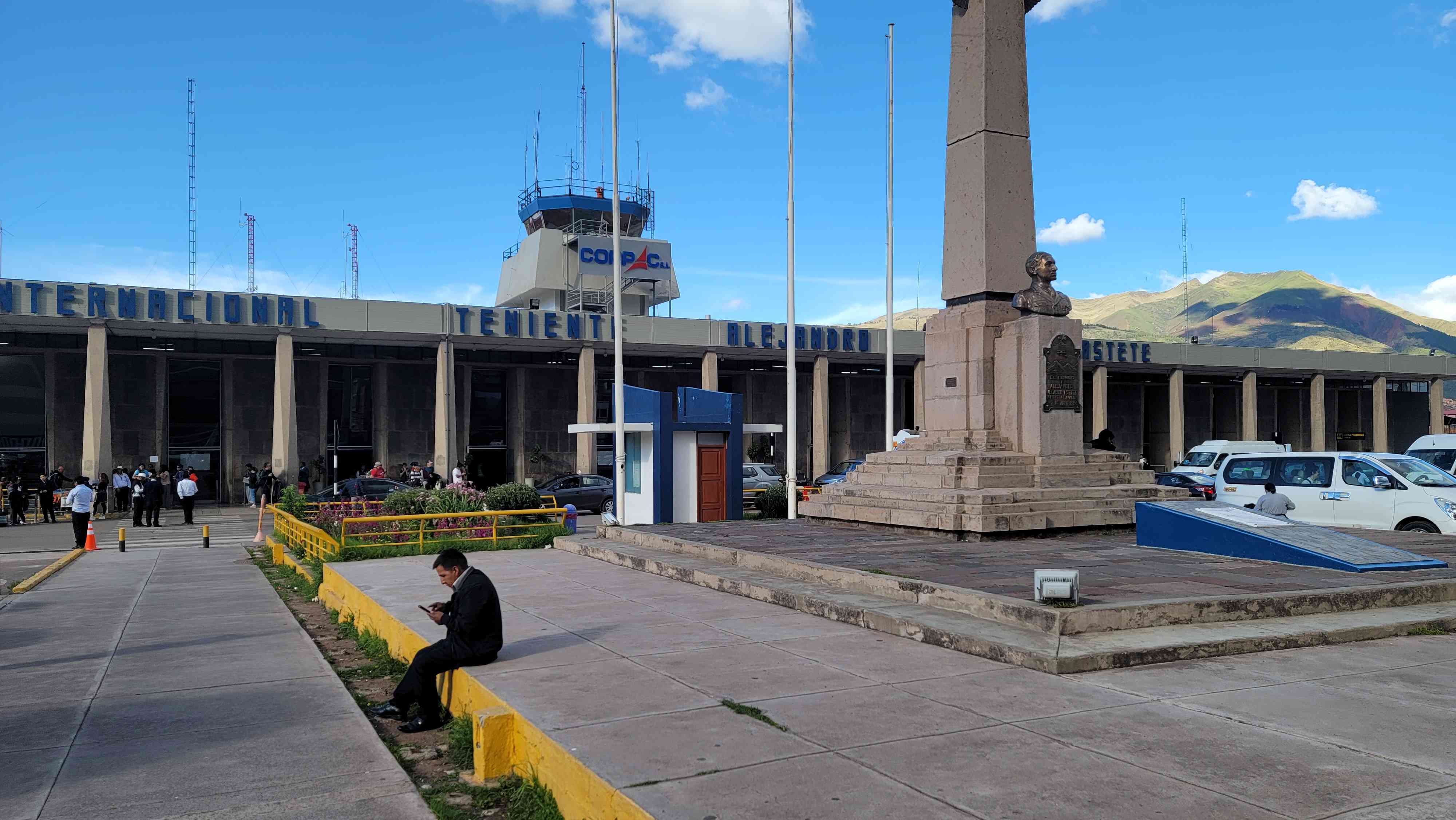 What You Need to Know About flight from Lima to Cusco Airport Taxi Prices sky airlines and Scams