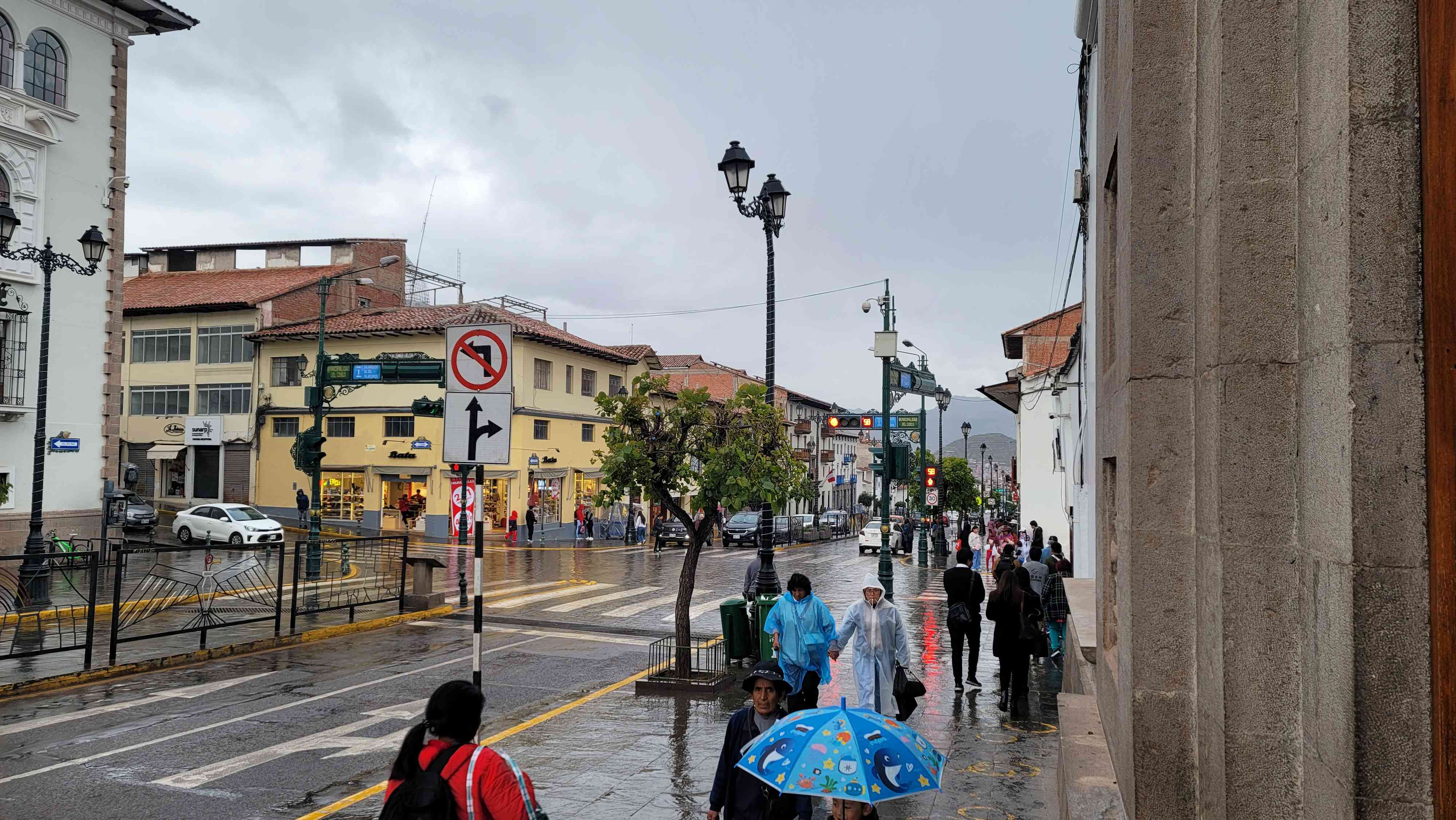 best place to do money exchange in cusco