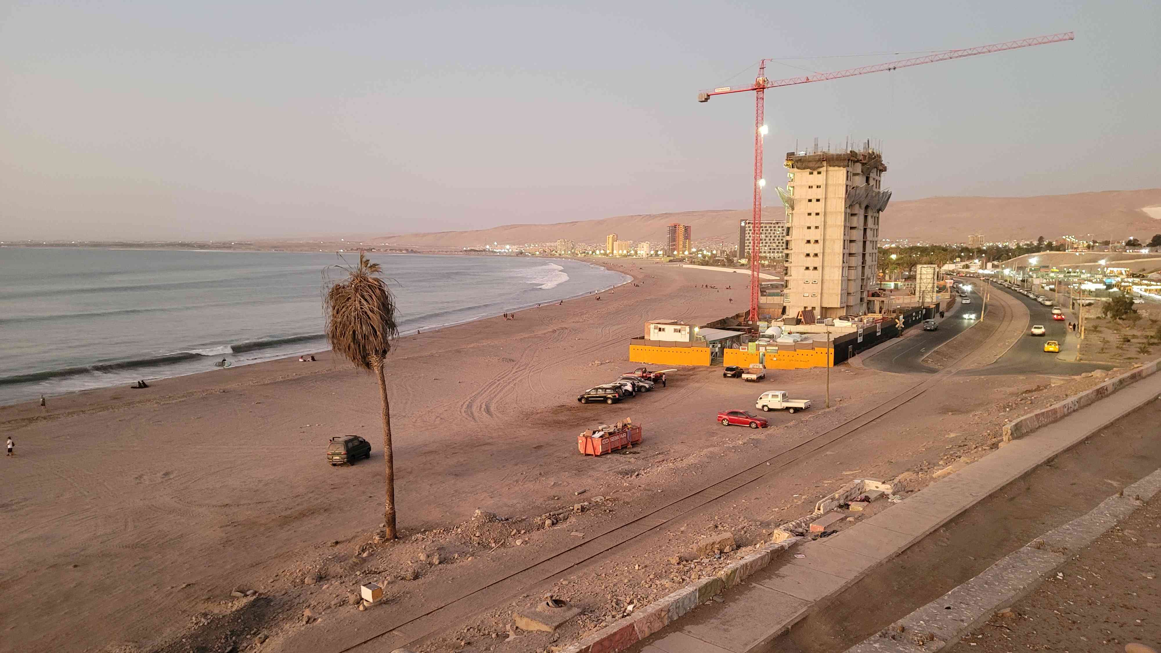 How Arica beach looks like pictures from the area
