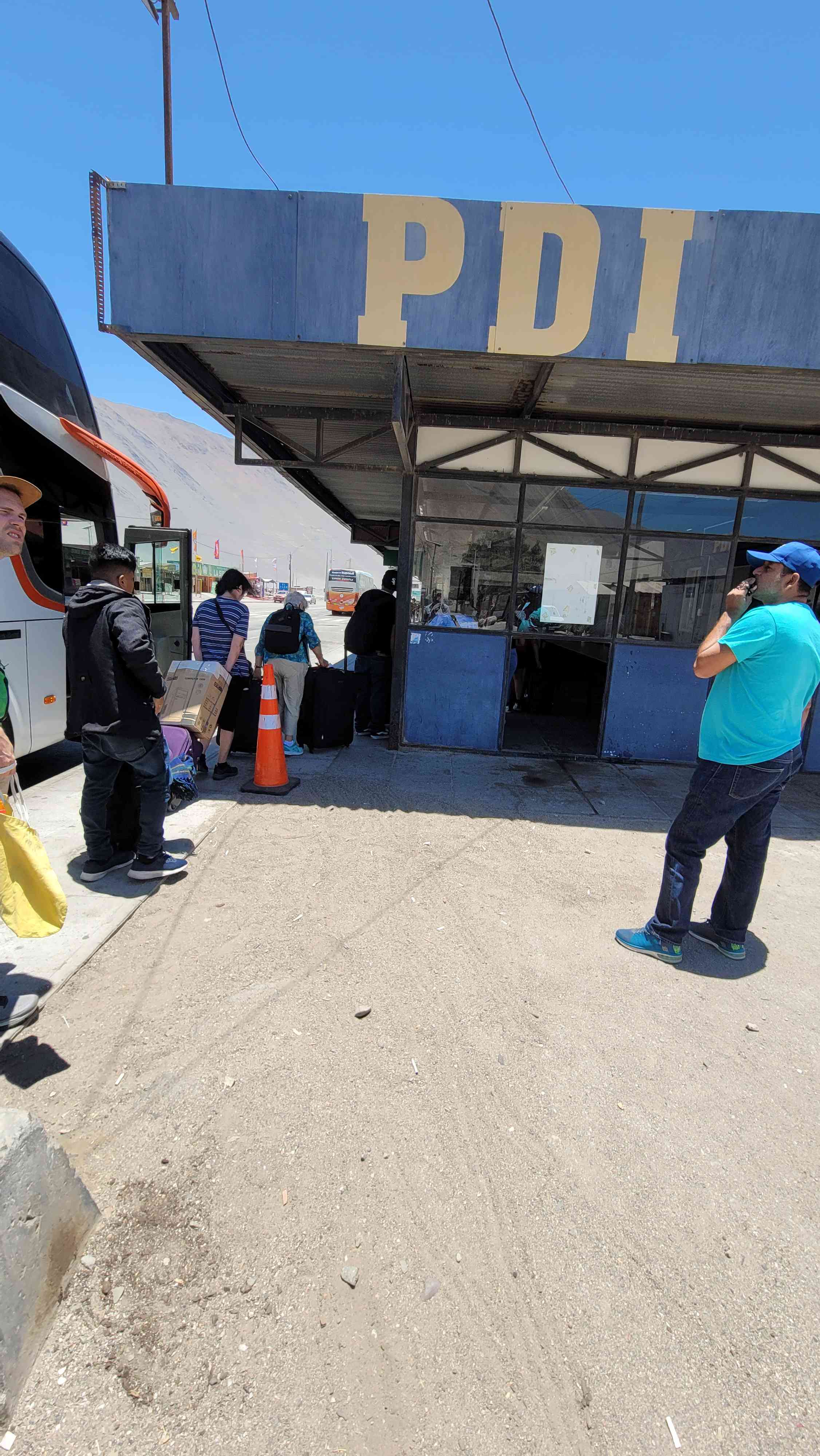 Arica to Iquique Chile check points for luggage experience